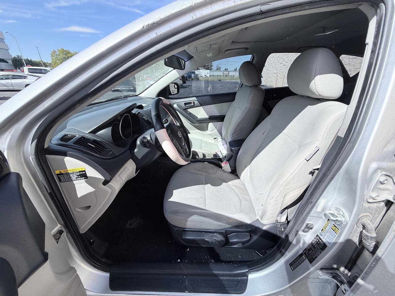 Used 2011 Kia Forte EX FWD image 10