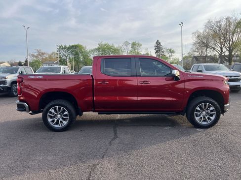 Used 2022 Chevrolet Silverado 1500 LT w/ Bed Protection Package image 8