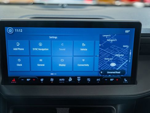 Certified 2026 Ford Maverick Lariat w/ Black Appearance Package image 29