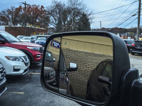 Used 2022 RAM 3500 Limited image 17