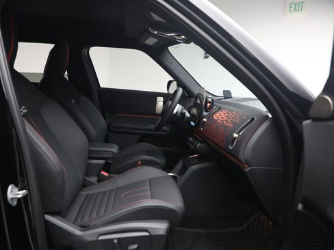 Used 2025 MINI Cooper Countryman John Cooper Works w/ Comfort Package Max AWD/4WD image 17