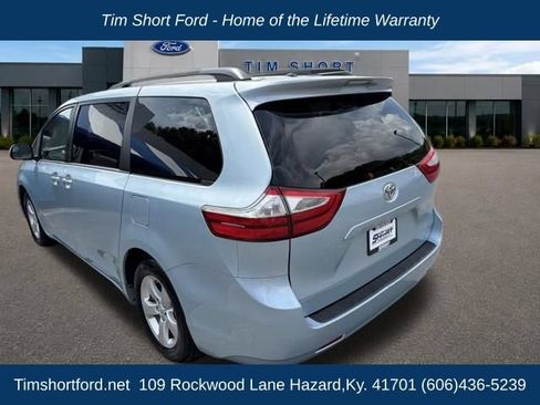 Used 2017 Toyota Sienna LE FWD image 6