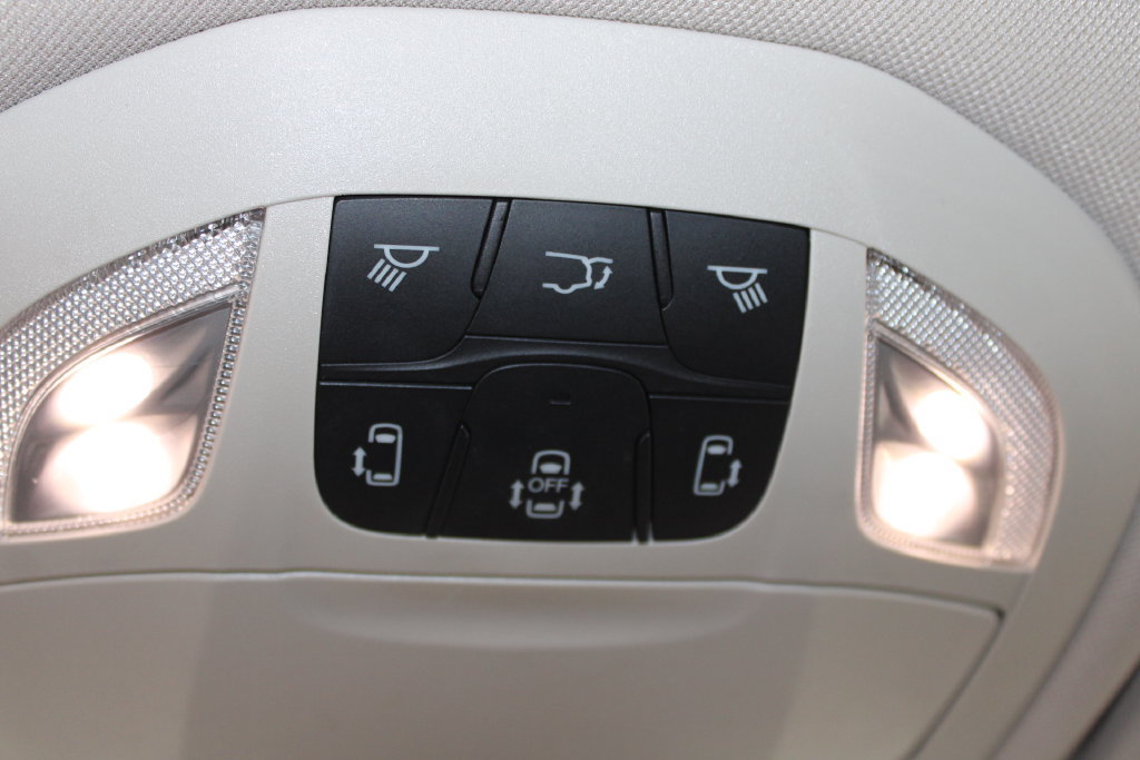Used 2023 Chrysler Pacifica Touring-L FWD image 43