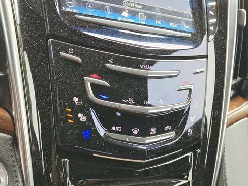 Used 2018 Cadillac Escalade Premium Luxury w/ LPO, Radiant Package AWD/4WD image 34