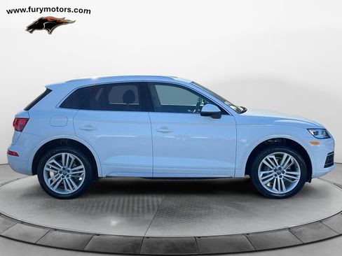 Used 2018 Audi Q5 2.0T Premium Plus w/ Premium Plus Package image 2