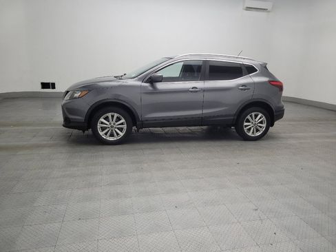 Used 2019 Nissan Rogue Sport SV FWD image 2