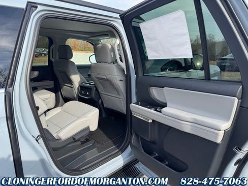 New 2025 Ford Expedition Max Active image 16