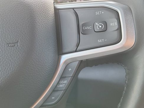 Used 2023 RAM 1500 Big Horn RWD image 25