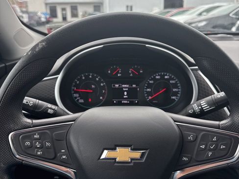 Used 2023 Chevrolet Malibu LT image 11