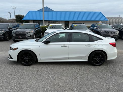 Used 2022 Honda Civic Sport image 3