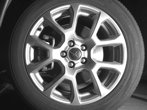 Used 2025 Jeep Compass Limited image 9