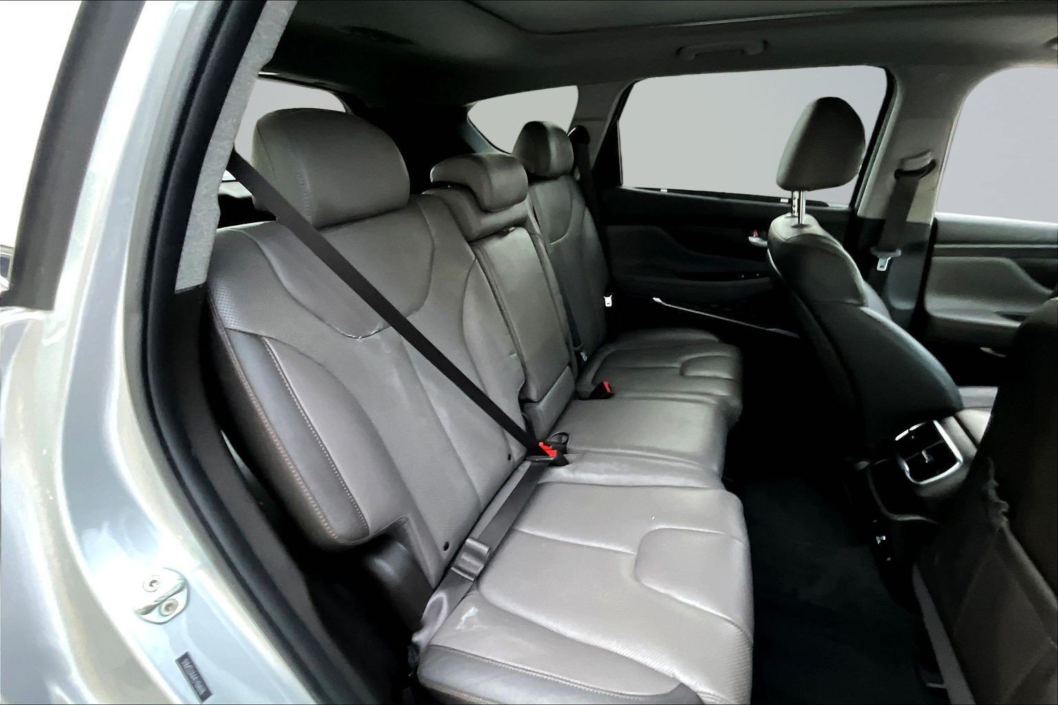 Used 2020 Hyundai Santa Fe Limited FWD image 23