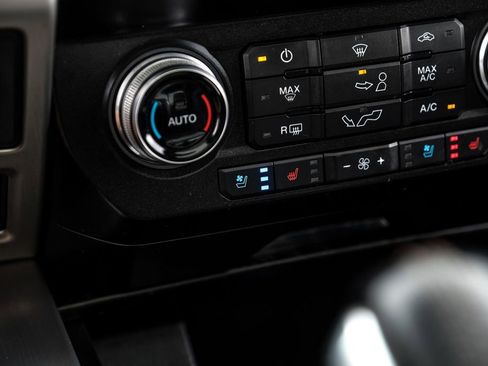 Used 2020 Ford F150 Platinum w/ Equipment Group 701A Luxury AWD/4WD image 21