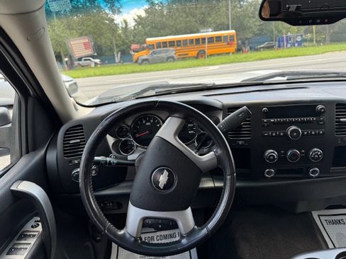 Used 2010 Chevrolet Silverado 2500 LT image 11