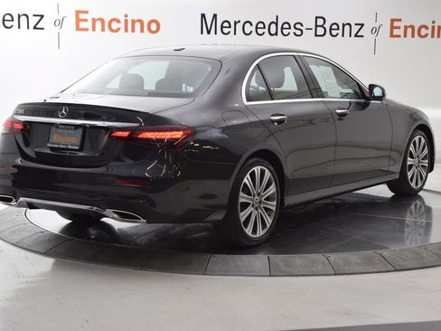 Used 2023 Mercedes-Benz E 350 Sedan image 6