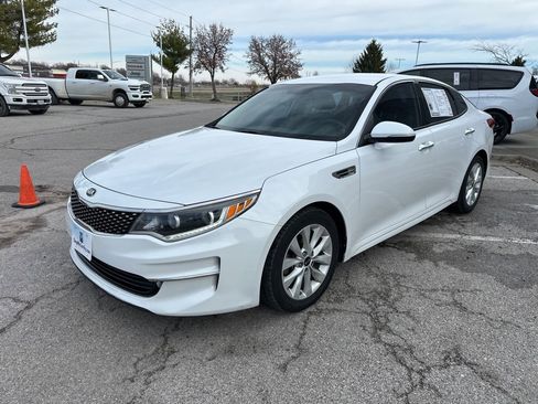 Used 2017 Kia Optima EX image 13