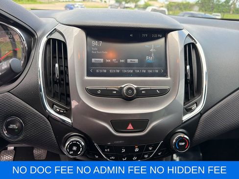 Used 2017 Chevrolet Cruze LT w/ Convenience Package FWD image 20