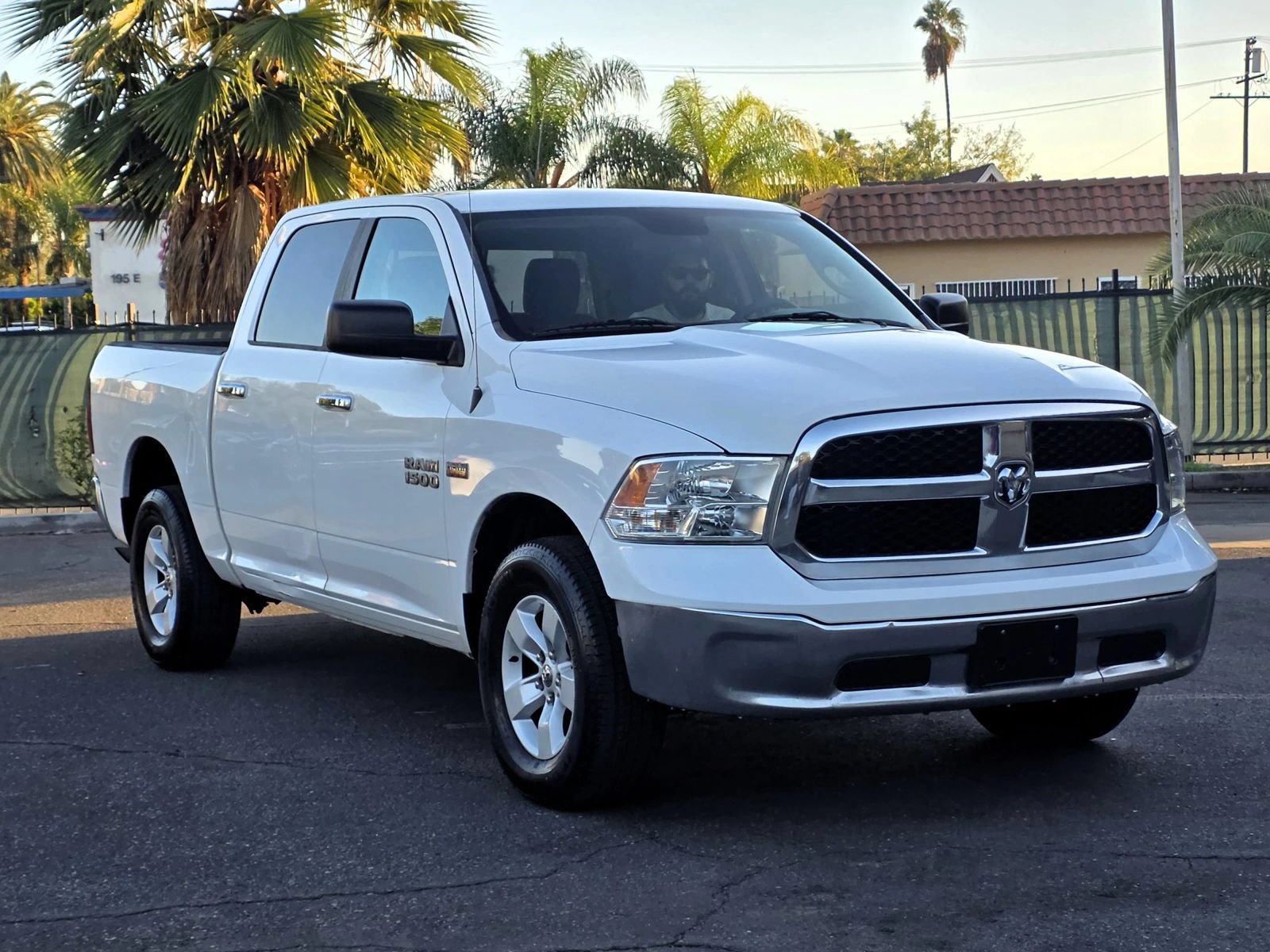 Used 2017 RAM 1500 Classic SLT AWD/4WD image 2