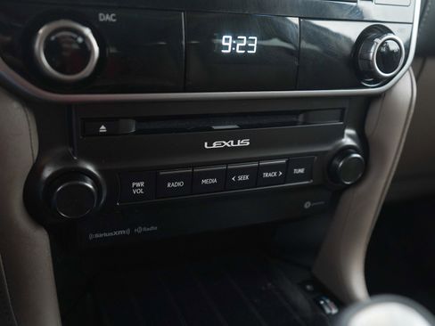 Used 2023 Lexus GX 460 Premium w/ Premium Package image 25