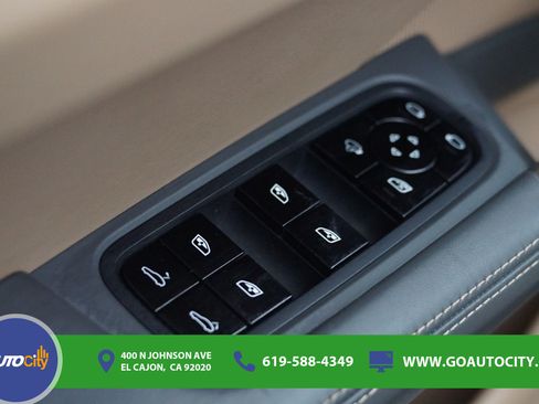Used 2020 Porsche Cayenne AWD/4WD image 19