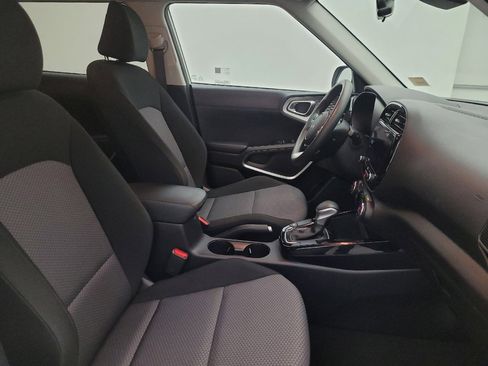 Used 2024 Kia Soul S FWD image 21