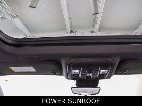 Used 2025 Chevrolet Tahoe High Country w/ Sun And Tow Package AWD/4WD image 22