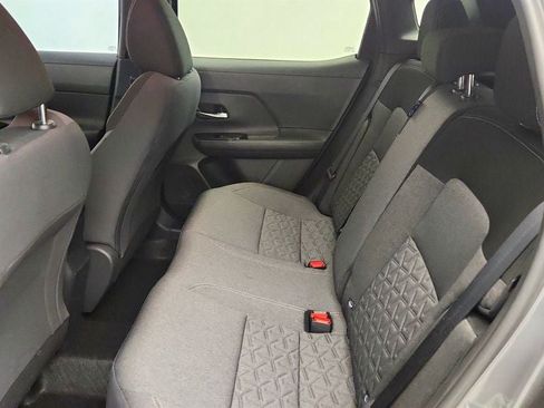 Used 2025 Nissan Kicks SV AWD/4WD image 19