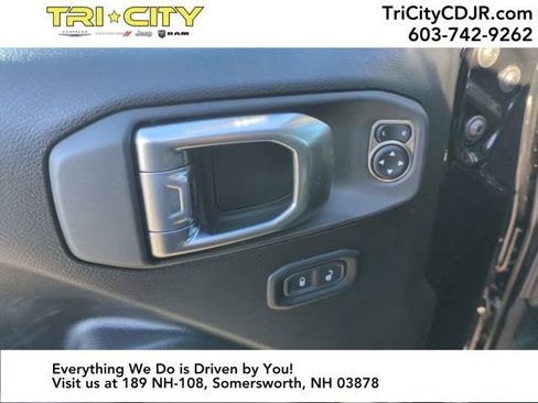 New 2026 Jeep Gladiator Willys image 11