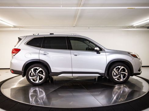 Used 2022 Subaru Forester Touring w/ Popular Package #2 AWD/4WD image 8