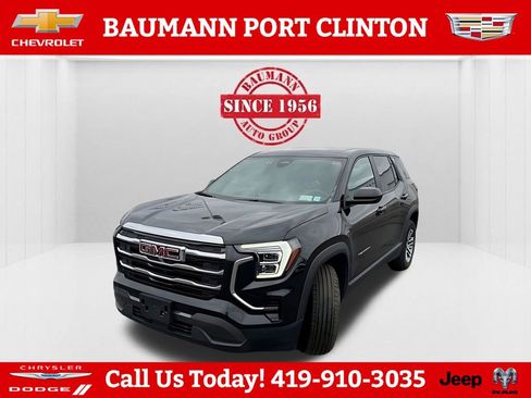 Used 2025 GMC Terrain Elevation AWD/4WD image 3