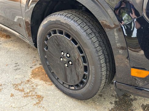 New 2026 Ford Maverick Lobo AWD/4WD image 46