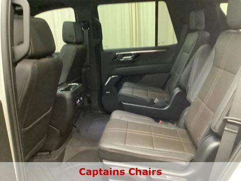 Used 2025 Chevrolet Tahoe High Country AWD/4WD image 27