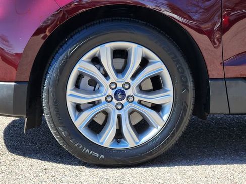 Used 2022 Ford Edge Titanium AWD/4WD image 9