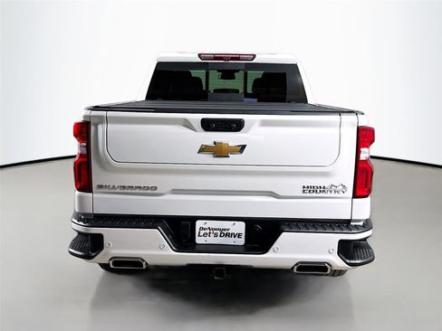Used 2022 Chevrolet Silverado 1500 High Country w/ High Country Premium Package image 8