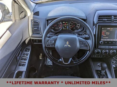 Used 2024 Mitsubishi Outlander Sport SE image 17