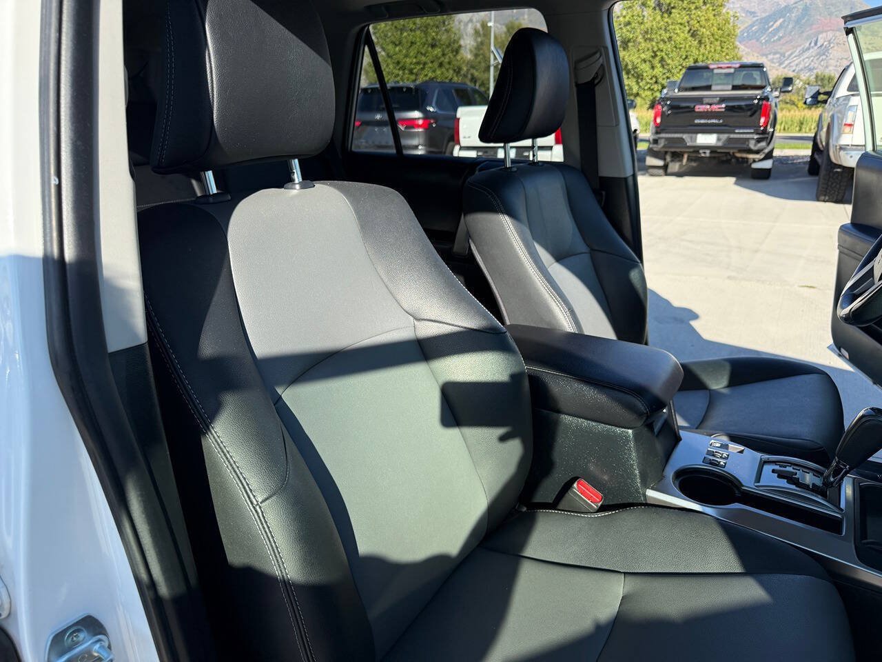 Used 2019 Toyota 4Runner SR5 Premium AWD/4WD image 23