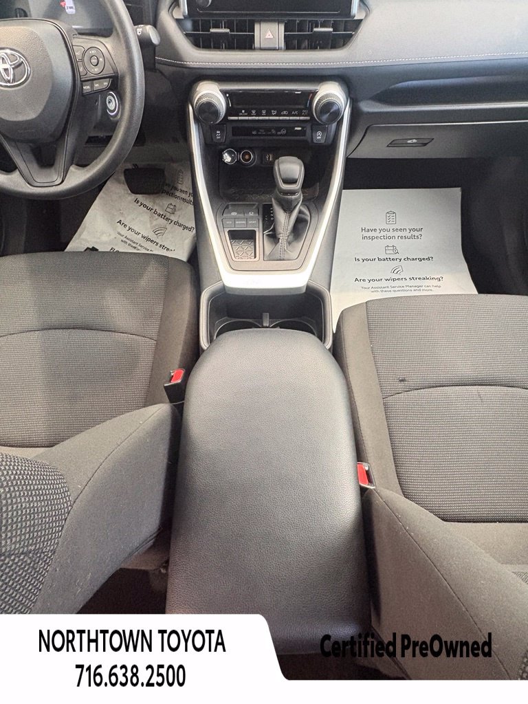 Used 2024 Toyota RAV4 LE FWD image 30