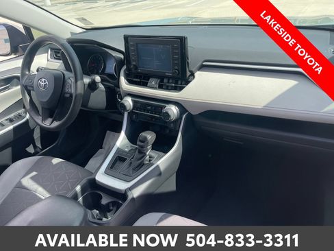 Certified 2020 Toyota RAV4 XLE FWD image 17