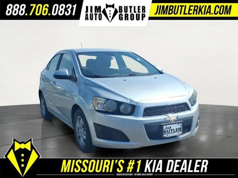 Used 2015 Chevrolet Sonic LT FWD image 24