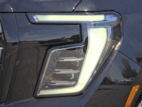 New 2026 GMC Yukon XL AT4 w/ AT4 Premium Plus Package image 6