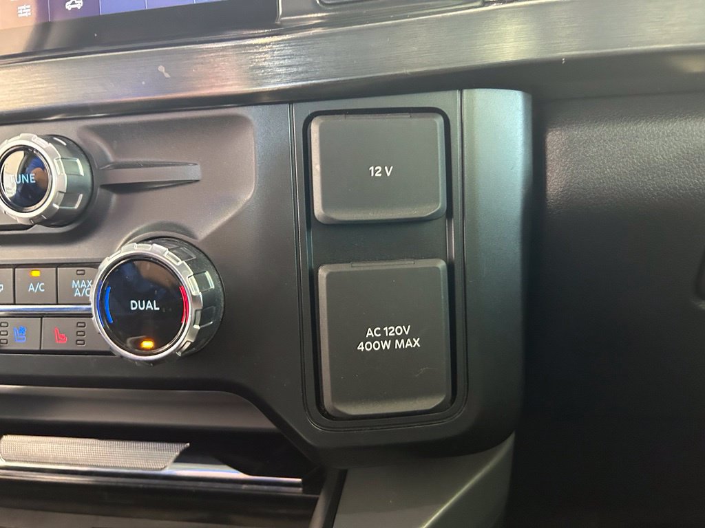 Used 2025 Ford F350 Lariat w/ Lariat Ultimate Package AWD/4WD image 56