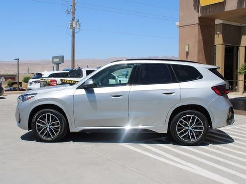 Used 2026 BMW X1 xDrive28i AWD/4WD image 3