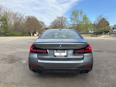 Used 2022 BMW M550i xDrive w/ Executive Package image 4