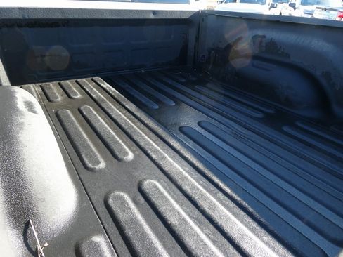 Used 2017 RAM 1500 Limited image 8