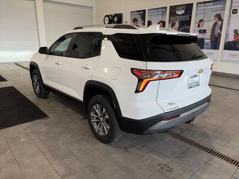 New 2026 Chevrolet Equinox LT w/ Convenience Package II image 7