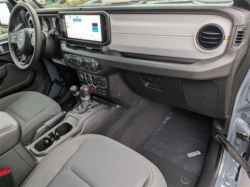 New 2026 Jeep Gladiator Willys image 28