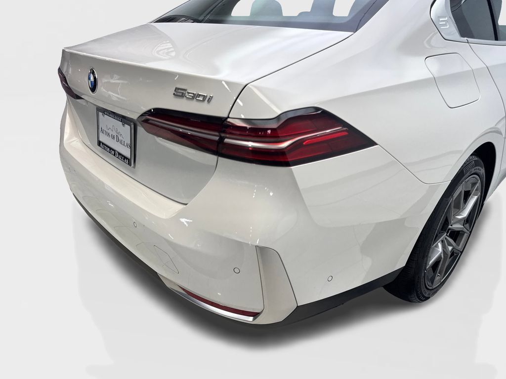 Used 2026 BMW 530i RWD image 19