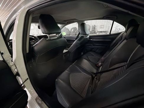 Used 2022 Toyota Camry SE AWD/4WD image 9