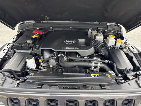 Used 2023 Jeep Gladiator Rubicon w/ LED Lighting Group image 33