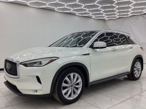 Used 2019 INFINITI QX50 Essential w/ Premium Audio Package AWD/4WD image 6